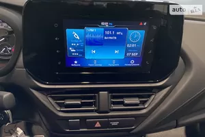 Apple CarPlay® и Android Auto
